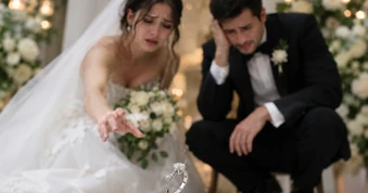 Biểu tượng của tình yêu vĩnh cửu rớt giá thảm hại vì món đồ nhân tạo