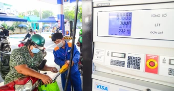 Bộ Công Thương công bố đồng loạt giảm giá xăng dầu