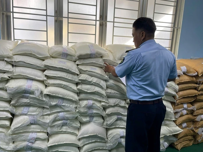 Bộ Công Thương cùng lúc ban hành 2 quyết định bảo vệ ngành mía đường Bộ Công Thương cùng lúc ban hành 2 quyết định bảo vệ ngành mía đường