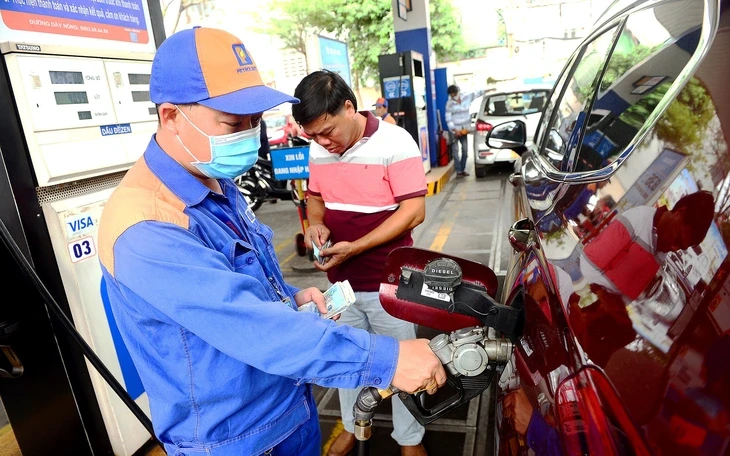 Bộ Công Thương: Nguồn cung xăng dầu tháng 3 vẫn đủ, nếu chiến sự Trung Đông kéo dài sẽ khó khăn hơn Bộ Công Thương: Nguồn cung xăng dầu tháng 3 vẫn đủ, nếu chiến sự Trung Đông kéo dài sẽ khó khăn hơn
