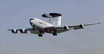 Buồn của nước Mỹ: Gần 100 máy bay trúng đòn Iran chỉ trong vài ngày, đến cả F-35 và "mắt thần" E-3 Sentry cũng không thoát nạn, thiệt hại có thể tới 3,3 tỷ USD