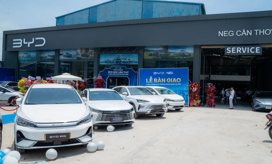 BYD tung mẫu xe sừng sỏ tại Cần Thơ: Dolphin 2026 chạy "căng sức" 435 km/lần sạc BYD tung mẫu xe sừng sỏ tại Cần Thơ: Dolphin 2026 chạy "căng sức" 435 km/lần sạc