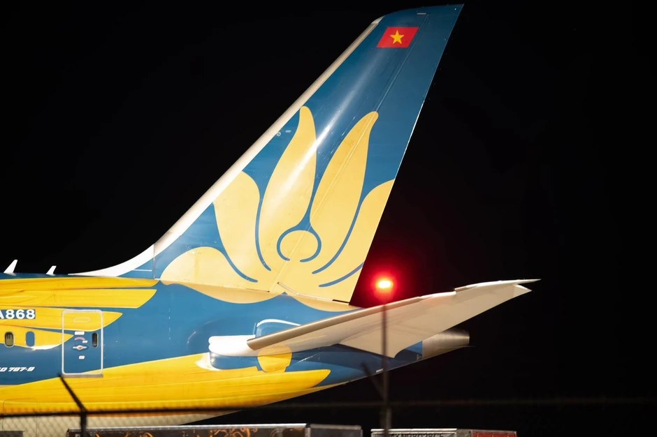 Cái đuôi máy bay Việt Nam khiến người Canada trầm trồ: Được khen đẹp nhất trong những chiếc Boeing 787-9 từng nhìn thấy Cái đuôi máy bay Việt Nam khiến người Canada trầm trồ: Được khen đẹp nhất trong những chiếc Boeing 787-9 từng nhìn thấy