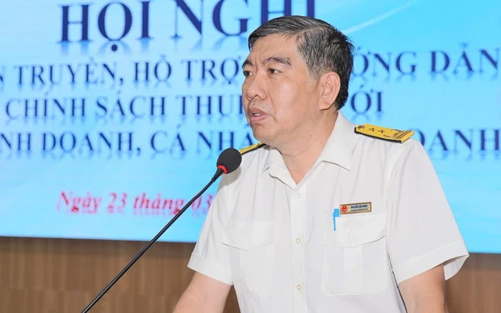 'Cấm' hộ kinh doanh có doanh thu thấp xuất hóa đơn: Hộ kinh doanh nhỏ lo gặp bất lợi 'Cấm' hộ kinh doanh có doanh thu thấp xuất hóa đơn: Hộ kinh doanh nhỏ lo gặp bất lợi