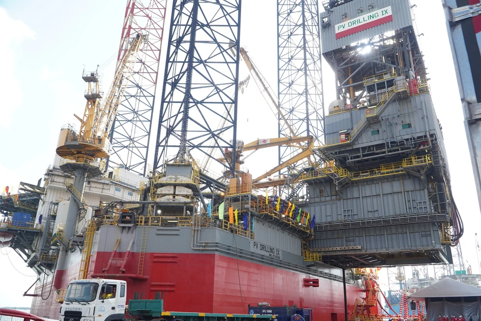 Cận cảnh "siêu giàn khoan" hiện đại nhất PV Drilling vừa được đặt tên tại TPHCM