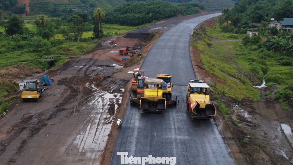 Cao tốc Tuyên Quang - Hà Giang hơn 100 km đang hình thành ra sao? Cao tốc Tuyên Quang - Hà Giang hơn 100 km đang hình thành ra sao?