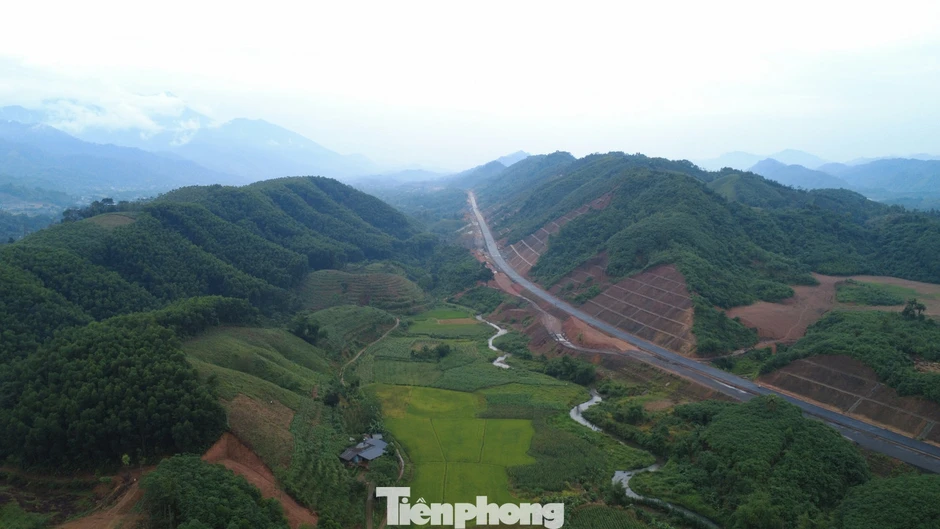Cao tốc Tuyên Quang - Hà Giang hơn 100 km đang hình thành ra sao? Cao tốc Tuyên Quang - Hà Giang hơn 100 km đang hình thành ra sao?