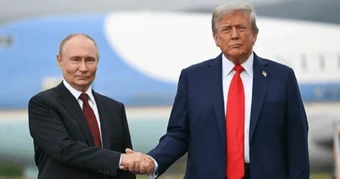 Châu Âu 'giật mình' trước loạt động thái của ông Trump với Nga: Ukraine sắp mất đồng minh quan trọng?