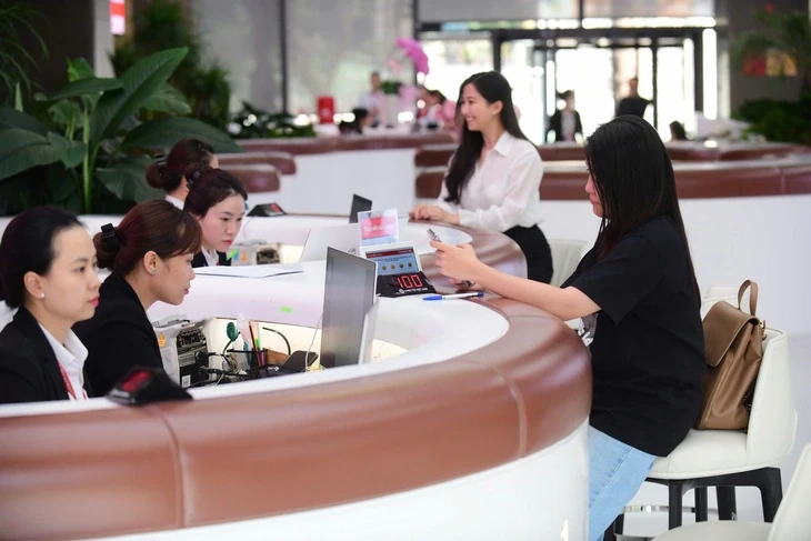 Cho vay không còn 'hái ra tiền' với ngân hàng, vì đâu 'người giàu cũng khóc'? Cho vay không còn 'hái ra tiền' với ngân hàng, vì đâu 'người giàu cũng khóc'?
