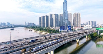 Chủ tịch UBND TP.HCM: Phải làm nhanh hơn, mạnh hơn để tăng trưởng hai con số