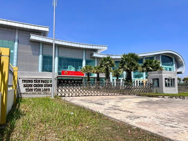 Chưa đầy 1 năm, từ vị trí gần bét bảng, một tỉnh miền Tây thần tốc vượt qua Hà Nội, TPHCM, leo lên top 1 trong một chỉ tiêu: Hơn 4 triệu người dân trực tiếp hưởng lợi Chưa đầy 1 năm, từ vị trí gần bét bảng, một tỉnh miền Tây thần tốc vượt qua Hà Nội, TPHCM, leo lên top 1 trong một chỉ tiêu: Hơn 4 triệu người dân trực tiếp hưởng lợi