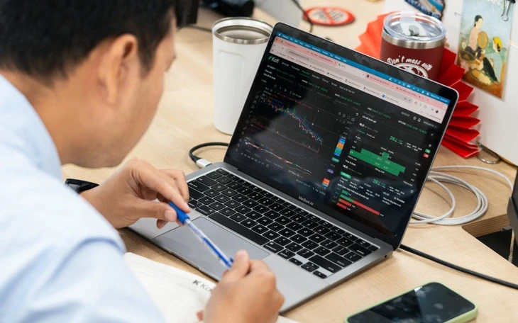 Chứng khoán 10-4: Thị trường đang xuất hiện hiệu ứng hiếm hoi trong lịch sử? Chứng khoán 10-4: Thị trường đang xuất hiện hiệu ứng hiếm hoi trong lịch sử?