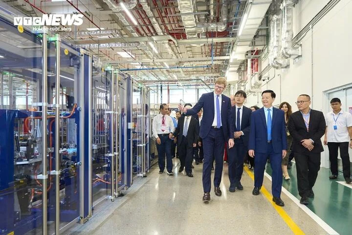 Chuyên gia: Nghị quyết 10 là bước chuyển tư duy sang công nghệ cao Chuyên gia: Nghị quyết 10 là bước chuyển tư duy sang công nghệ cao