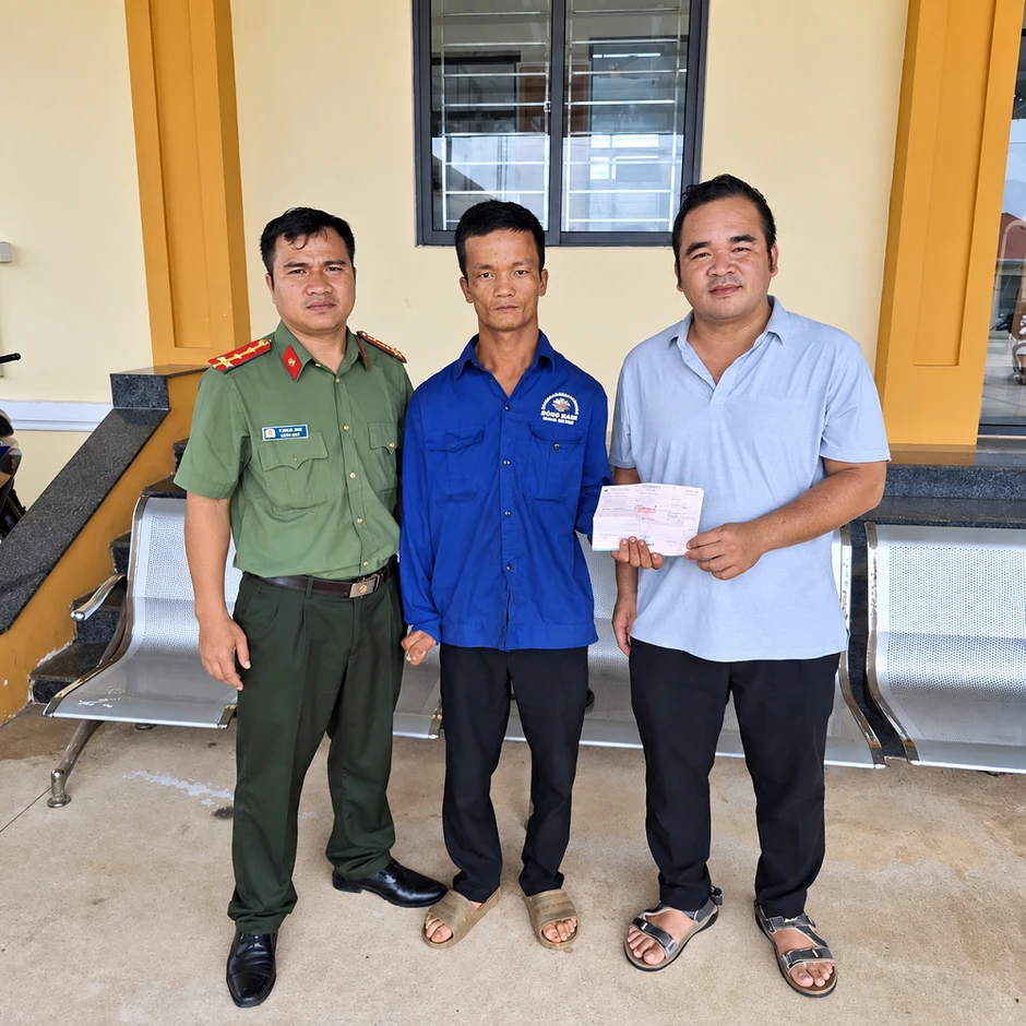 Chuyển khoản thành công 250.000.000 đồng vào tài khoản của Vũ Văn Trường, K’Sam SN 1995 lập tức báo công an