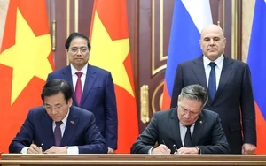 Có hay không việc nghỉ 9 ngày dịp lễ 30/4-1/5? Có hay không việc nghỉ 9 ngày dịp lễ 30/4-1/5?