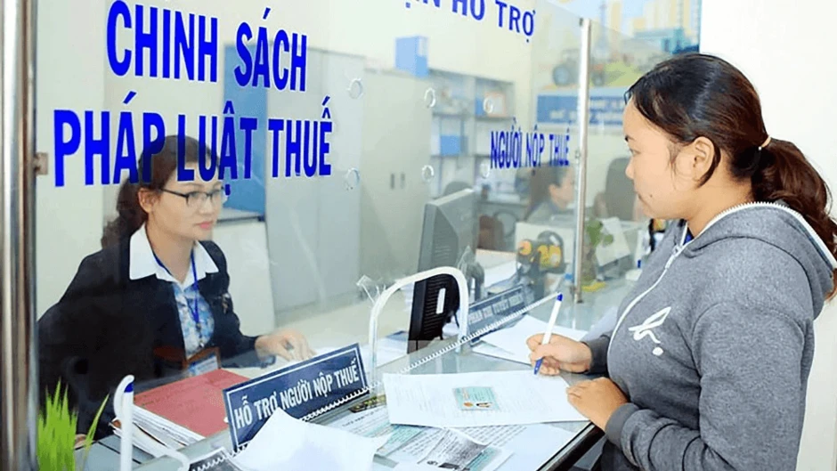 Cơ quan Thuế thông báo: Tạm hoãn xuất cảnh 21 người có tên trong danh sách dưới đây Cơ quan Thuế thông báo: Tạm hoãn xuất cảnh 21 người có tên trong danh sách dưới đây