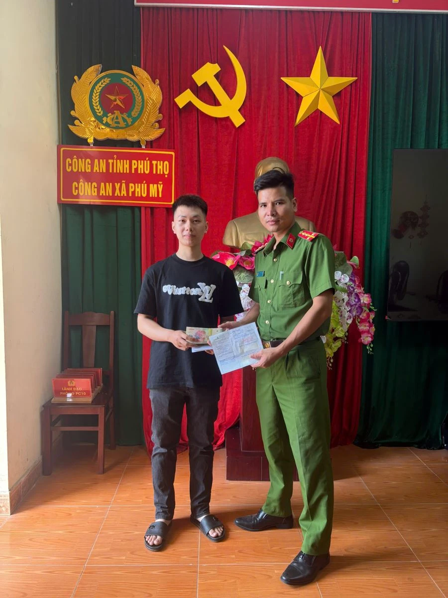 Công an xác minh nguồn gốc số tiền 96.400.000 đồng được chuyển vào tài khoản của Nguyễn Hữu Việt ở Phú Thọ