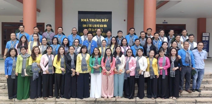 Công đoàn Cao su Việt Nam chăm lo toàn diện cho người lao động Công đoàn Cao su Việt Nam chăm lo toàn diện cho người lao động