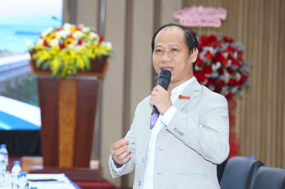 Cực tăng trưởng mới Quảng Ngãi: 'Đường đã rõ, chúng ta quyết tâm làm' Cực tăng trưởng mới Quảng Ngãi: 'Đường đã rõ, chúng ta quyết tâm làm'
