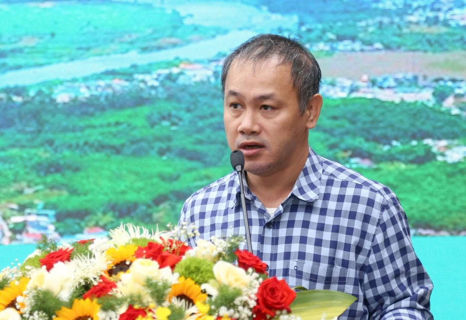 Cực tăng trưởng mới Quảng Ngãi: 'Đường đã rõ, chúng ta quyết tâm làm' Cực tăng trưởng mới Quảng Ngãi: 'Đường đã rõ, chúng ta quyết tâm làm'