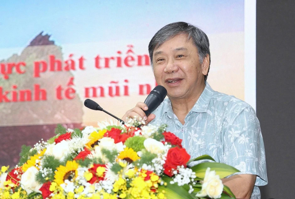 Cực tăng trưởng mới Quảng Ngãi: 'Đường đã rõ, chúng ta quyết tâm làm' Cực tăng trưởng mới Quảng Ngãi: 'Đường đã rõ, chúng ta quyết tâm làm'