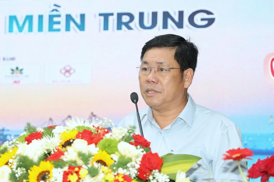 Cực tăng trưởng mới Quảng Ngãi: 'Đường đã rõ, chúng ta quyết tâm làm' Cực tăng trưởng mới Quảng Ngãi: 'Đường đã rõ, chúng ta quyết tâm làm'