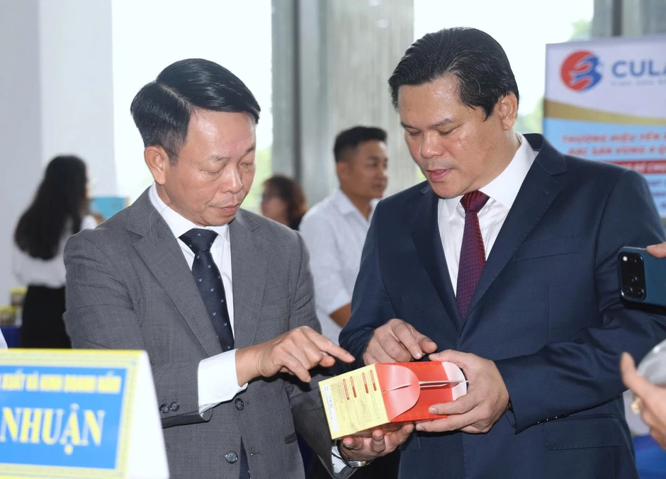Cực tăng trưởng mới Quảng Ngãi: 'Đường đã rõ, chúng ta quyết tâm làm' Cực tăng trưởng mới Quảng Ngãi: 'Đường đã rõ, chúng ta quyết tâm làm'