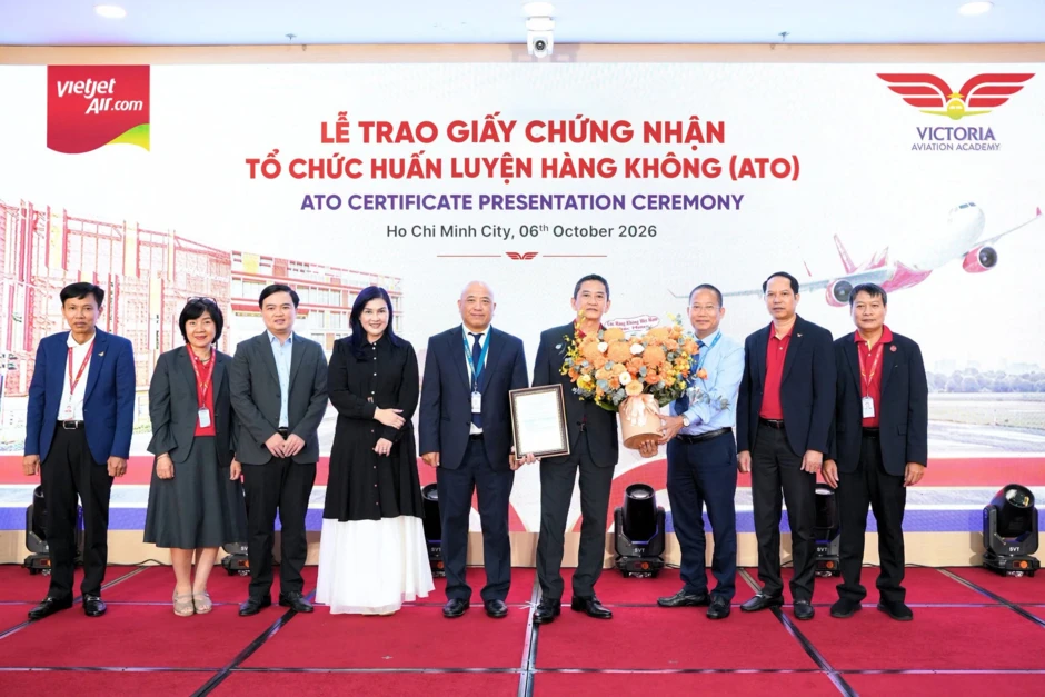Đằng sau học viện tiến sĩ Nguyễn Thị Phương Thảo duy trì suốt 14 năm: Trao cơ hội tới Mỹ, Úc, châu Âu cho hàng ngàn người, vừa đón tin vui lớn sau cuộc tái cấu trúc
