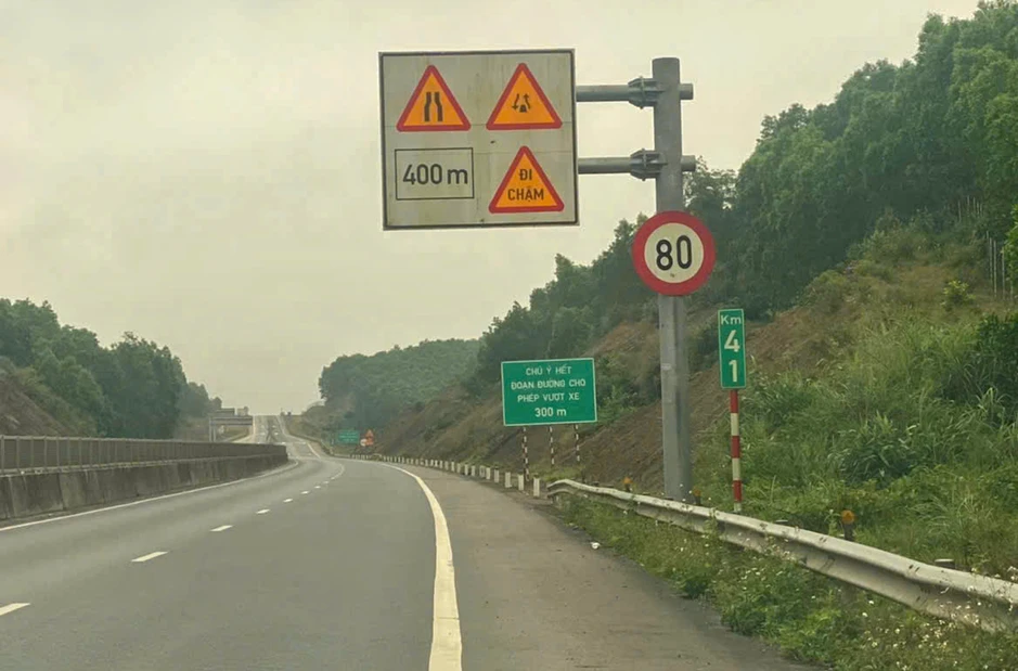 Đề xuất cho xe chạy cao tốc Cam Lộ - La Sơn 80 km/h Đề xuất cho xe chạy cao tốc Cam Lộ - La Sơn 80 km/h