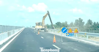 Đề xuất 'đóng cửa' cao tốc Hậu Giang - Cà Mau 1 tháng
