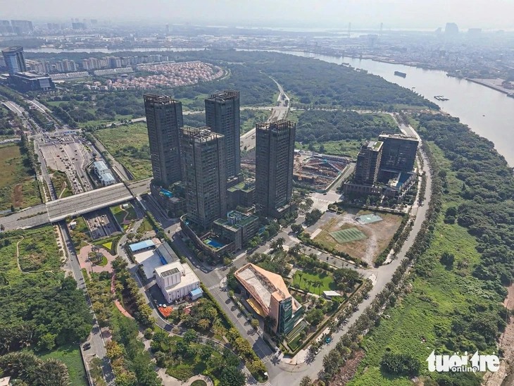 Đề xuất tạm hoãn xuất cảnh đại diện pháp luật dự án Empire City vì nợ thuế gần 7.000 tỉ đồng Đề xuất tạm hoãn xuất cảnh đại diện pháp luật dự án Empire City vì nợ thuế gần 7.000 tỉ đồng