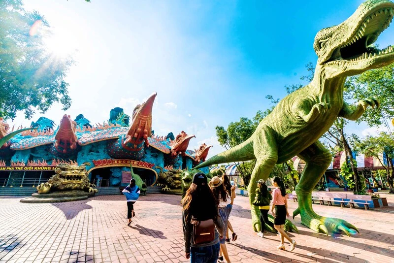 Đếm ngược 76 ngày, quần thể rộng 4,5 triệu mét vuông của vợ chồng bà Nguyễn Phương Hằng chính thức khép lại chính sách kéo dài cả năm Đếm ngược 76 ngày, quần thể rộng 4,5 triệu mét vuông của vợ chồng bà Nguyễn Phương Hằng chính thức khép lại chính sách kéo dài cả năm