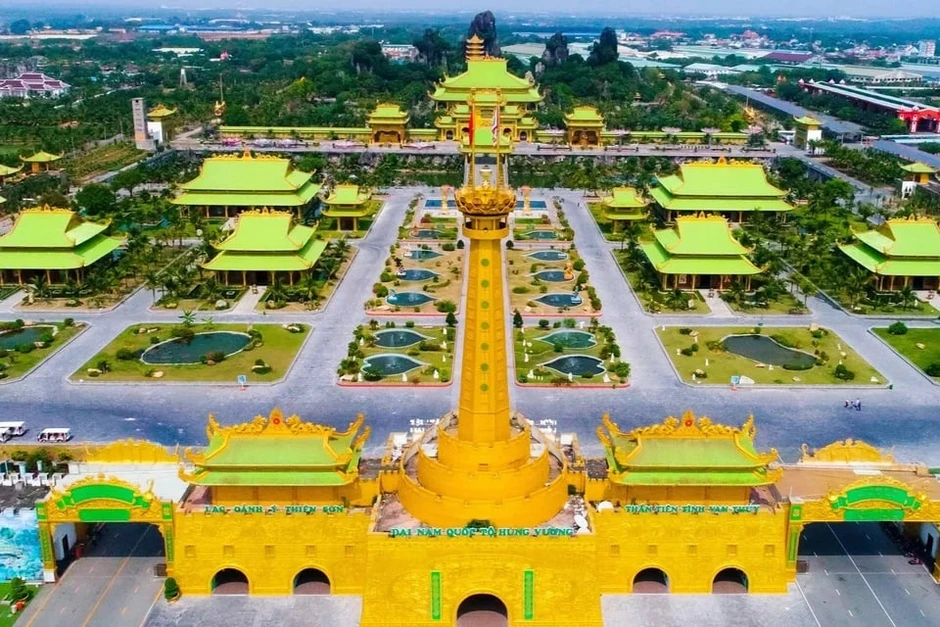 Đếm ngược 76 ngày, quần thể rộng 4,5 triệu mét vuông của vợ chồng bà Nguyễn Phương Hằng chính thức khép lại chính sách kéo dài cả năm Đếm ngược 76 ngày, quần thể rộng 4,5 triệu mét vuông của vợ chồng bà Nguyễn Phương Hằng chính thức khép lại chính sách kéo dài cả năm