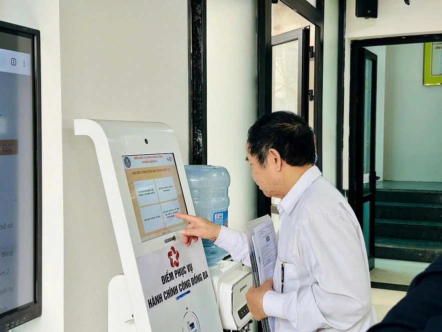 Dịch vụ công toàn trình bảo hiểm xã hội: Chuyển từ “đưa lên mạng” sang phục vụ thực chất Dịch vụ công toàn trình bảo hiểm xã hội: Chuyển từ “đưa lên mạng” sang phục vụ thực chất