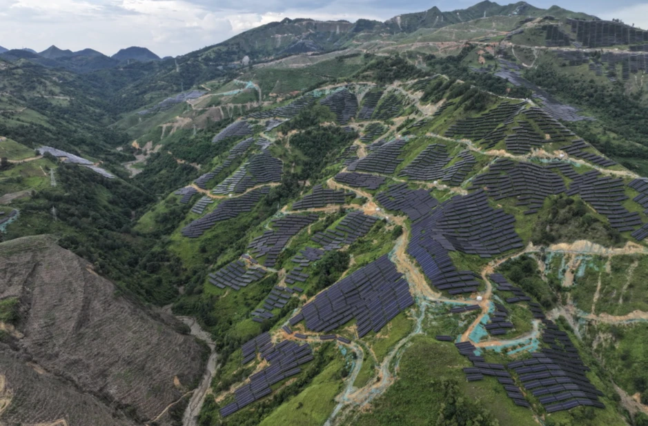 Điện mặt trời lập kỷ lục công suất mới 511 GW trong năm 2025
