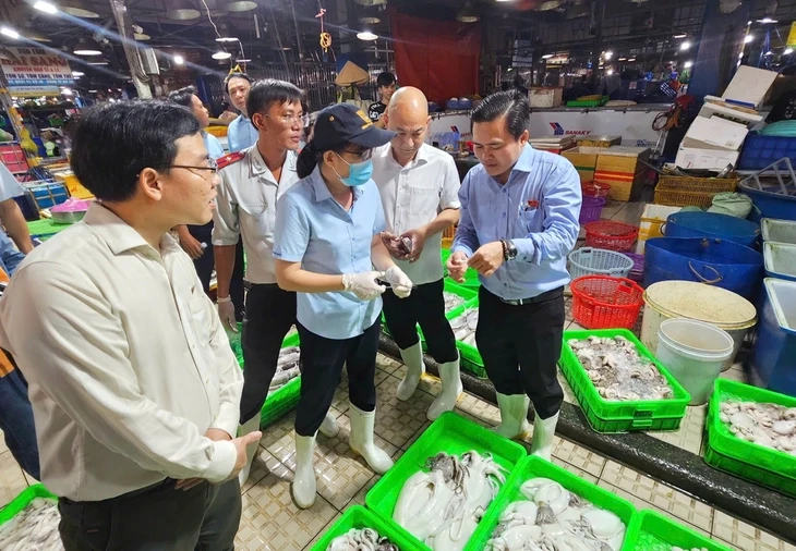 Doanh nghiệp thực phẩm gặp khó với hồ sơ tự công bố Doanh nghiệp thực phẩm gặp khó với hồ sơ tự công bố