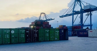 Doanh nghiệp xuất khẩu ứng phó xung đột quân sự Trung Đông năm 2026