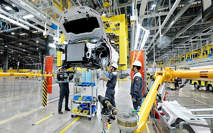 Đọc nhanh 12-5: Giá dầu bật tăng trở lại, vàng trong nước lao dốc hơn 2,3 triệu đồng/lượng Đọc nhanh 12-5: Giá dầu bật tăng trở lại, vàng trong nước lao dốc hơn 2,3 triệu đồng/lượng