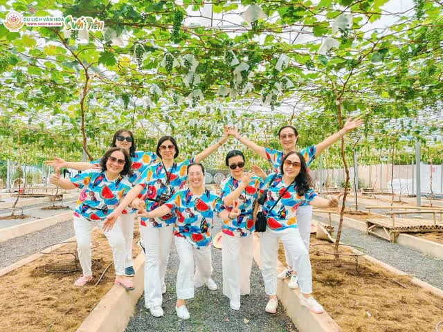 Đối thủ khu du lịch Đại Nam của vợ chồng bà Nguyễn Phương Hằng có động thái đặc biệt Đối thủ khu du lịch Đại Nam của vợ chồng bà Nguyễn Phương Hằng có động thái đặc biệt