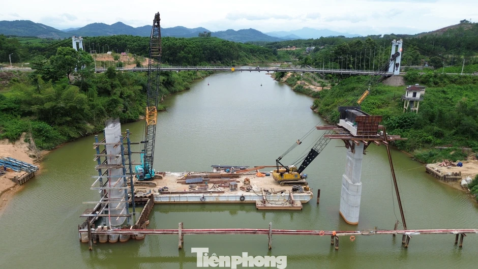 Dự án thay thế cầu ‘già nua’ trên sông Hương hiện ra sao?