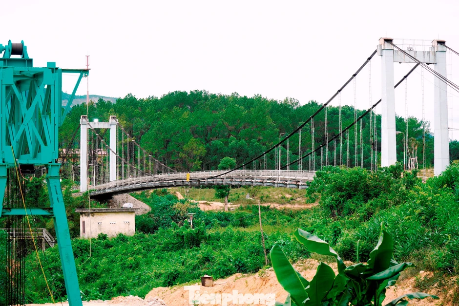 Dự án thay thế cầu ‘già nua’ trên sông Hương hiện ra sao?
