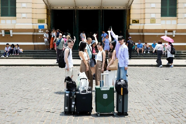 Du lịch gần nhà, nhưng không hề nhàm chán Du lịch gần nhà, nhưng không hề nhàm chán