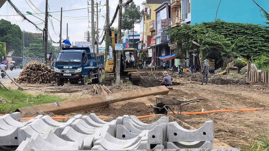 Đường vành đai phía Tây Cần Thơ đội vốn, chậm tiến độ Đường vành đai phía Tây Cần Thơ đội vốn, chậm tiến độ