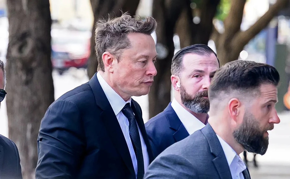Elon Musk vừa bị kết án, phải bồi thường 2,6 tỷ USD: Chuyện gì đây? Elon Musk vừa bị kết án, phải bồi thường 2,6 tỷ USD: Chuyện gì đây?