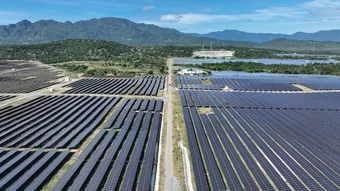 EVN đề nghị đàm phán giảm giá điện với loạt dự án năng lượng tái tạo