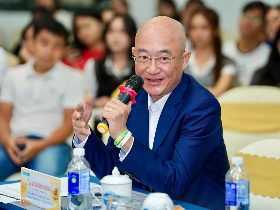FE CREDIT: Động lực kích cầu tiêu dùng từ chiến lược số hóa và trải nghiệm người dùng FE CREDIT: Động lực kích cầu tiêu dùng từ chiến lược số hóa và trải nghiệm người dùng