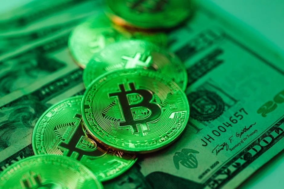 Giá Bitcoin vượt mốc 85.000 USD Giá Bitcoin vượt mốc 85.000 USD