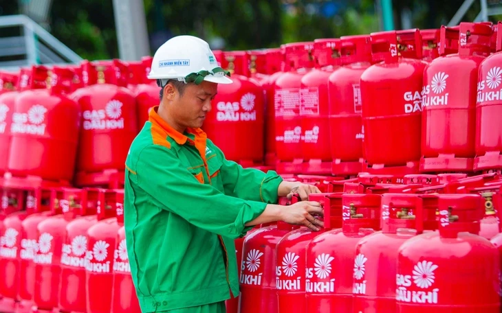 Giá gas đồng loạt 'hạ nhiệt'