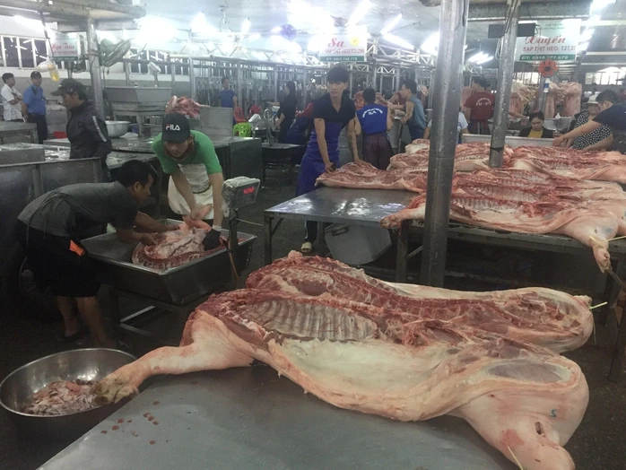 Giá heo hơi hôm nay, 9-4: Chợ đầu mối có giá mới Giá heo hơi hôm nay, 9-4: Chợ đầu mối có giá mới