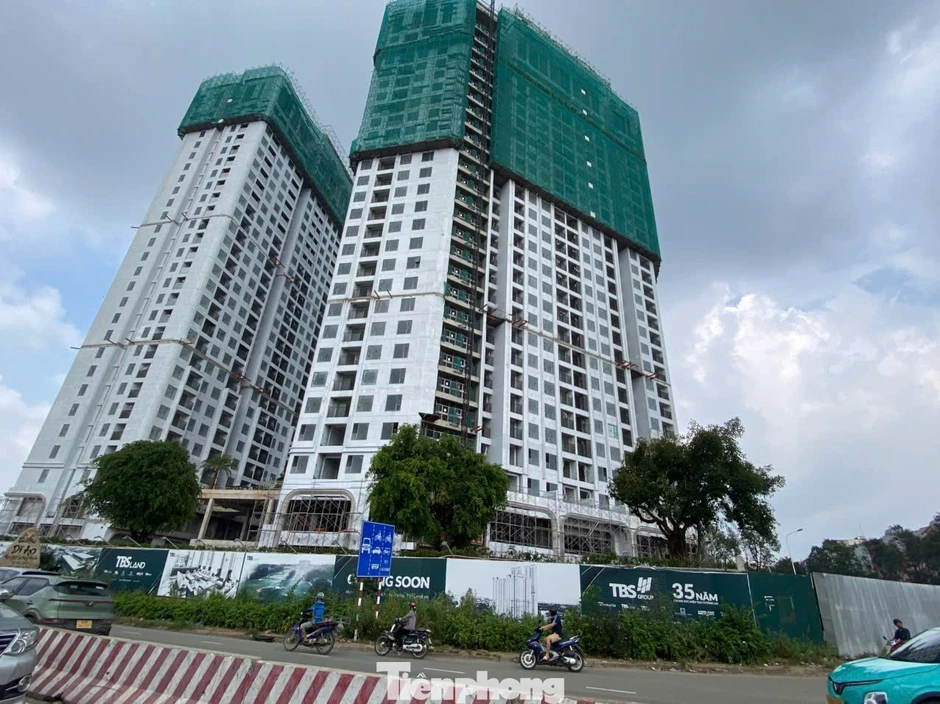Giá nhà neo cao, doanh nghiệp 'chăm khách' thế nào? Giá nhà neo cao, doanh nghiệp 'chăm khách' thế nào?